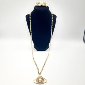 Vintage Gold Tone Long Necklace & Clip-On Earrings Set Lucite Pearl 70s 80s